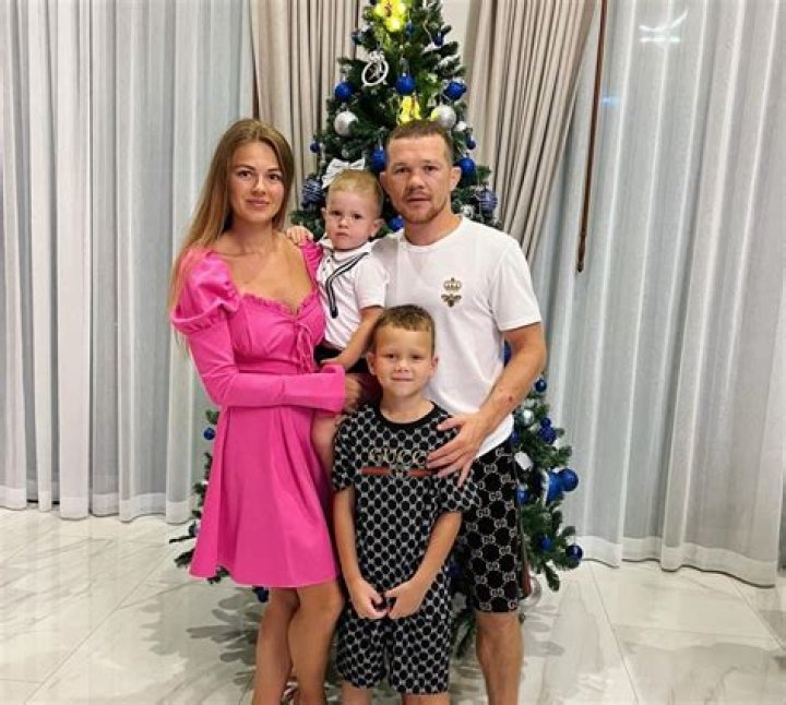 Petr Yan wife Who's Julia Yan and more on the couple's stable married