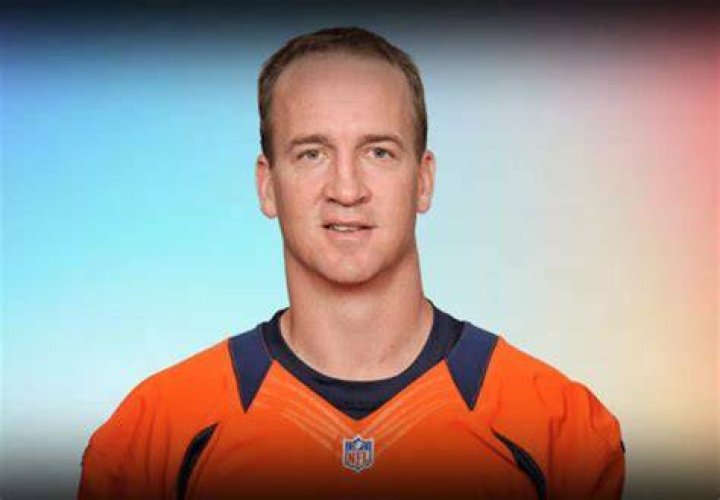 Peyton Manning's 11yearold son Marshall channels QB at Pro Bowl