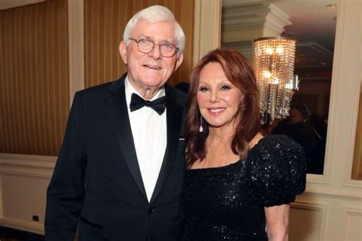 Phil Donahue's net worth, age, children, wife, show, retirement