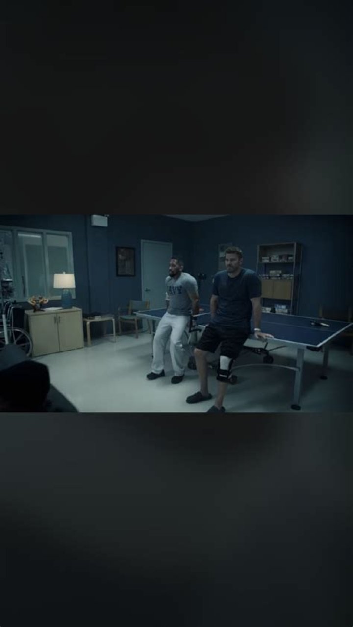 Pin by Sara Bonus on Seal Serie Max thieriot, Sexy bearded men, Bearded men hot