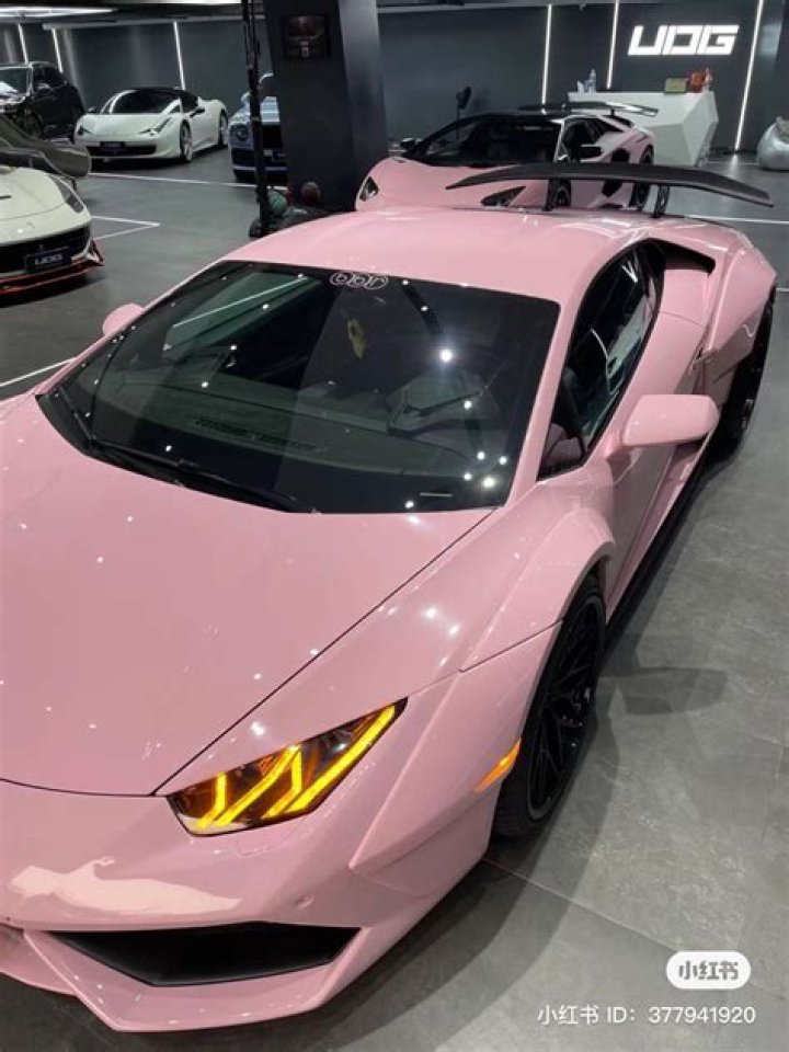 Pink, Gscseven