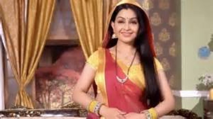 Piyush Suruchi Marriage तिसऱ्या लग्नामुळे अभिनेत्री सुरुची आणि अभिनेता