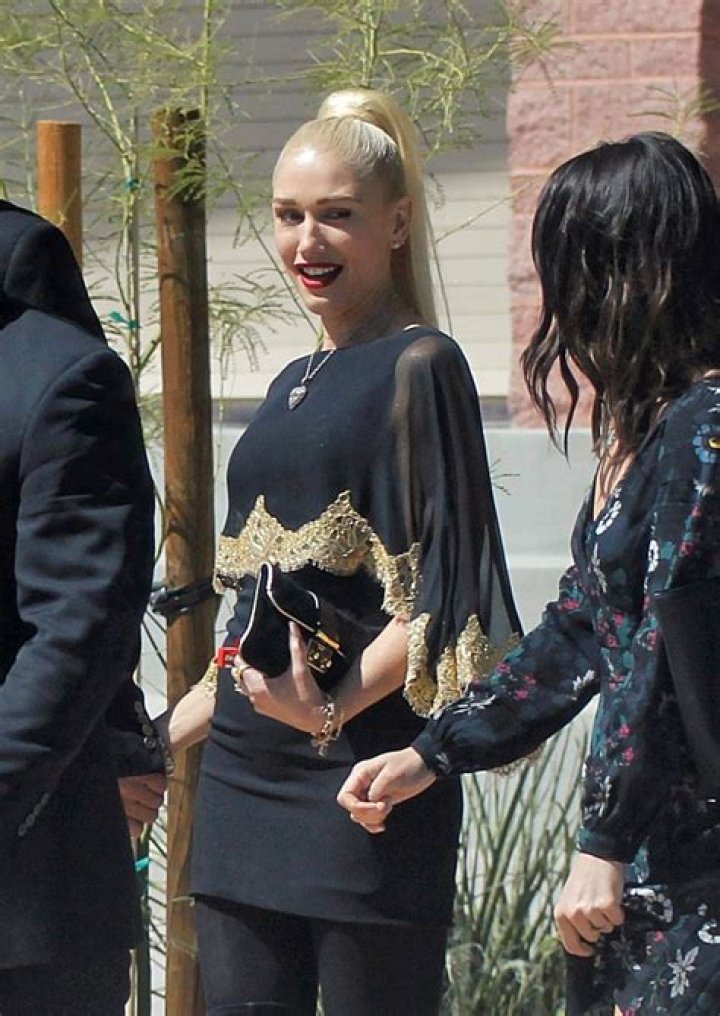 Pregnant GWEN STEFANI Out and About in Palm Desert 09/24/2017 HawtCelebs