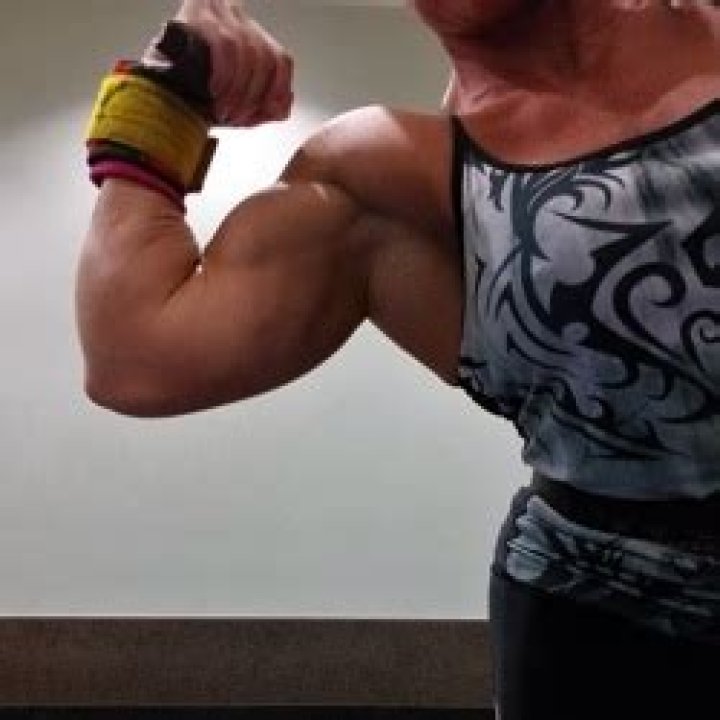 Prima (HerBicepsCam)