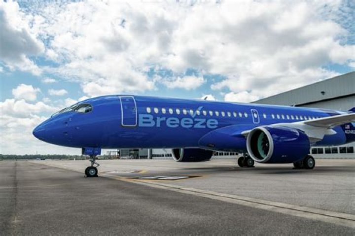 Process To A Breeze Airways Flight Attendant, Salary