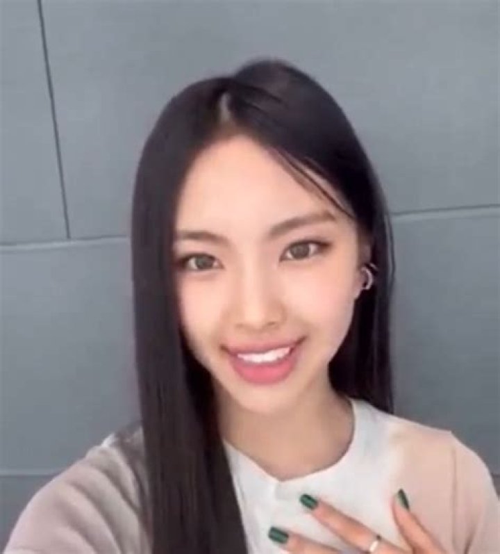 PROFIL Hyein Maknae New Jeans Biodata Umur, Tanggal Lahir, Asal Negara