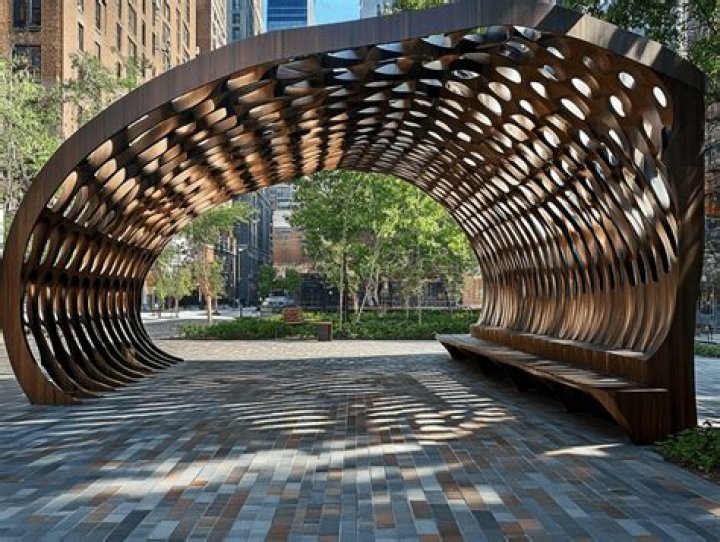 Public, Gscsix