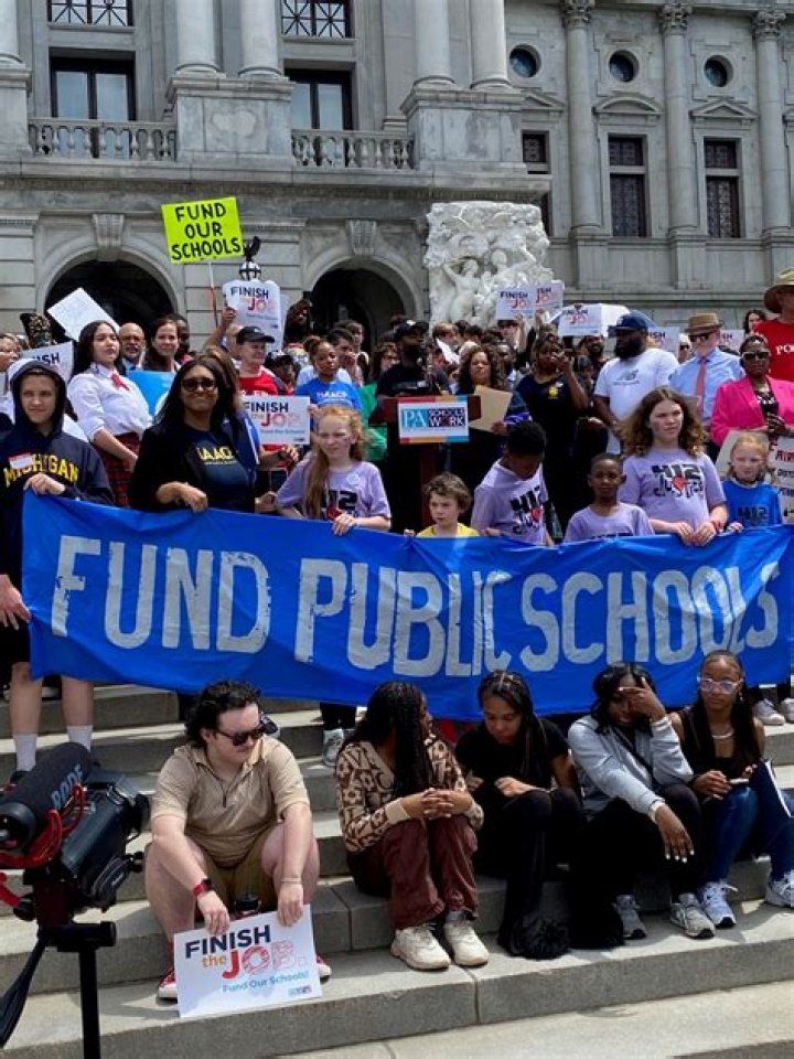 Public Interest, Fashytrend