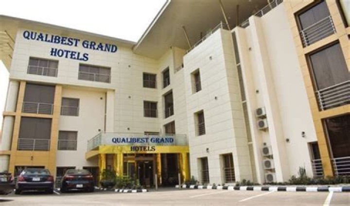 QUALIBEST GRAND HOTEL, Utako