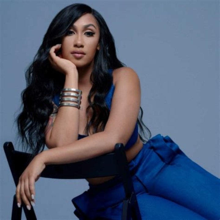 QUEEN NAIJA BACK WITH NEW SINGLE “GOOD MORNING TEXT" 360 MAGAZINE