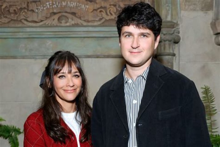 Rashida And Ezra: Unraveling The Secrets Of Modern Relationships