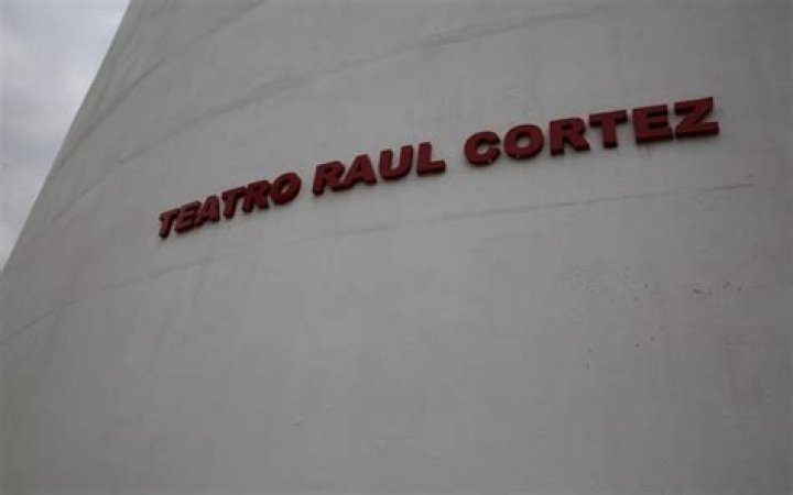 Raul Cortez &eacute; relembrado em v&iacute;deo in&eacute;dito do C&eacute;lia Helena Digital