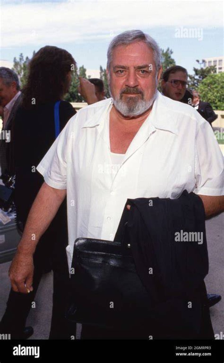 Raymond Burr: Unveiling The Secrets Of Enduring Relationships