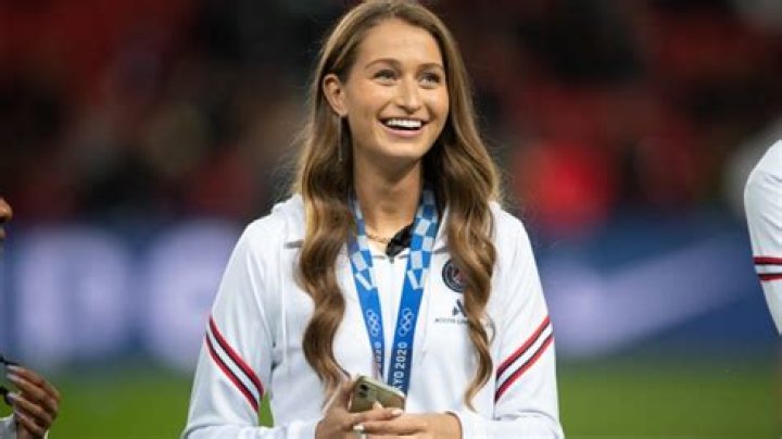 Report Canadian Jordyn Huitema to transfer to OL Reign from PSG