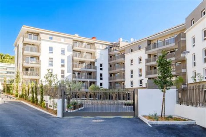 Residence, Gscnine