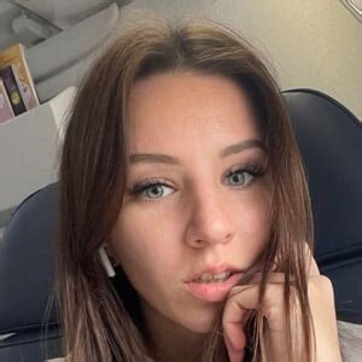 rezziethefoxykid OnlyFans &raquo; FapRate