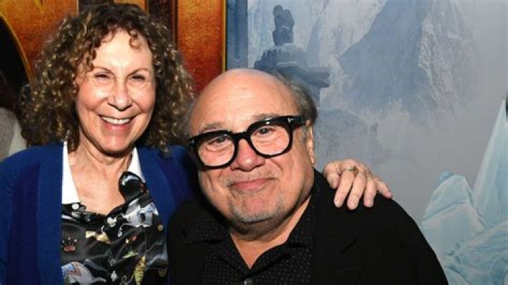Rhea Perlman Brother Name Sister Heide Perlman