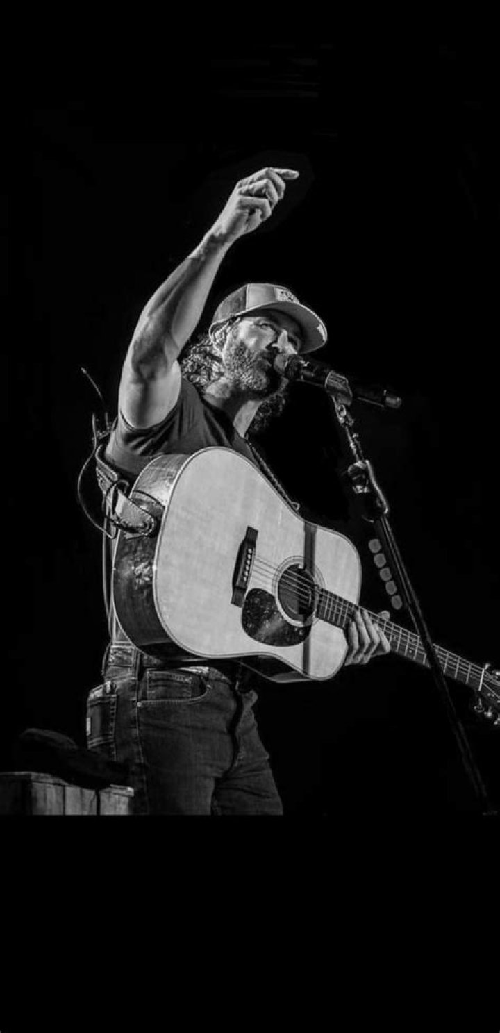 riley green Cute country boys, Hot country boys, Country music outfit