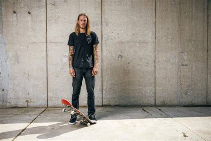 Riley Hawk Age, Net Worth, Bio, Height [Updated March 2024 ]