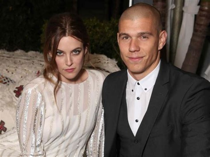 Riley Keough and Husband Ben Smith Calabasas 02/16/2023 • CelebMafia