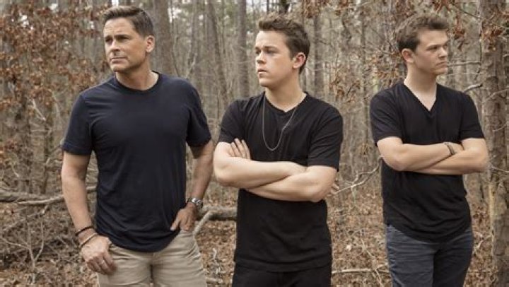 Rob Lowe is nearly naked in A&E's ‘Lowe Files’
