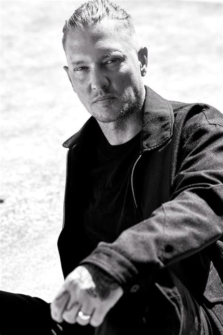 Robert Farnham IMDb