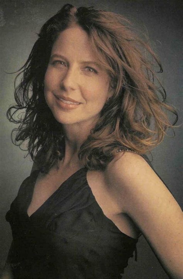 Robin Weigert, Born 7 July 1969, Washington, District of Columbia, USA