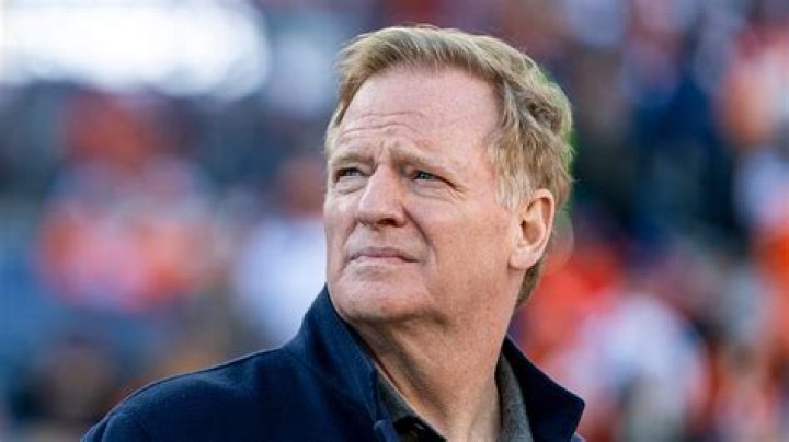 Roger Goodell Age, Height, Bio, Parents, Wife, Net Worth TRAN HUNG