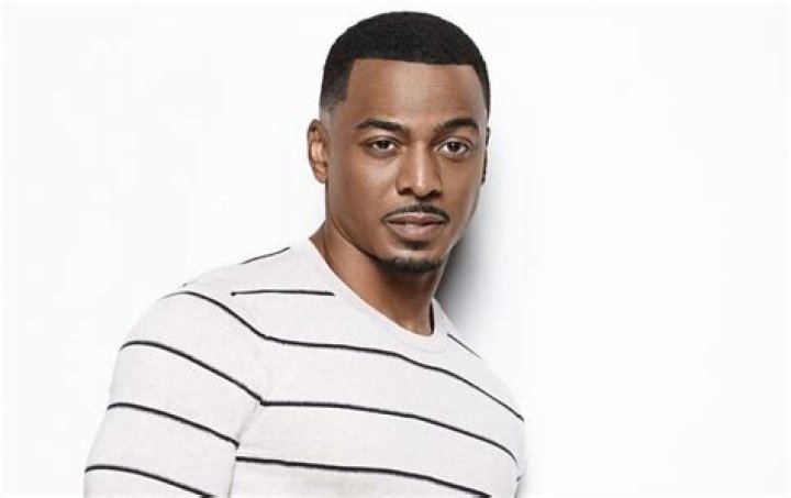 Ronreaco Lee Official Site for Man Crush Monday MCM Woman Crush