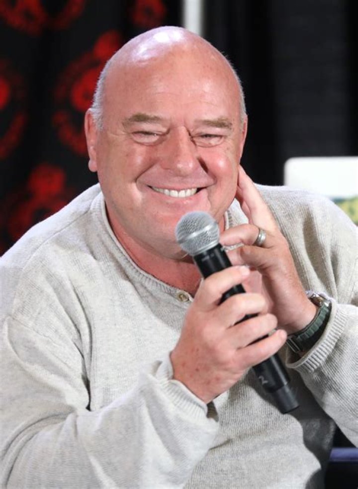 Sabre Norris 【Biography】Age, Net Worth, Height, Single, Nationality