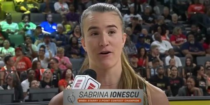 Sabrina Ionescu bat le record de 3points inscrits sur une saison WNBA