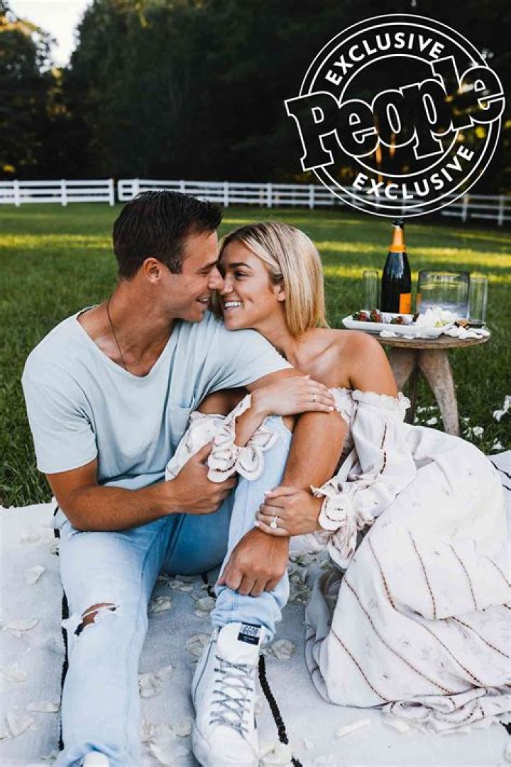Sadie Robertson Is Married Duck Dynasty Star Marries Christian Huff