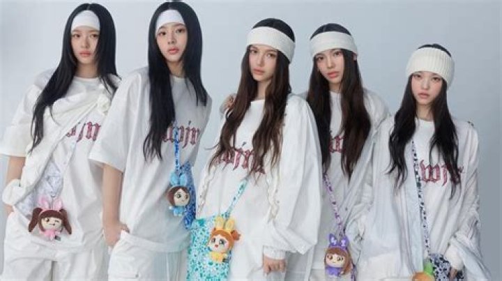 Salah Satunya Hyein NewJeans, Berikut ini 5 Idola Kpop yang Melakukan