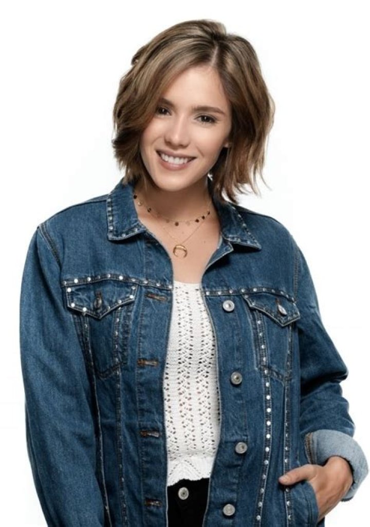 Samantha Siqueiros image
