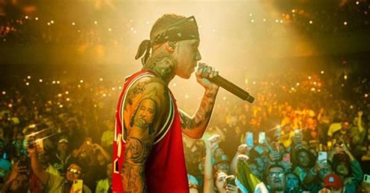 Santa Fe Klan regresa a sus or&iacute;genes, ahora &ldquo;rapea&rdquo; cumbias El