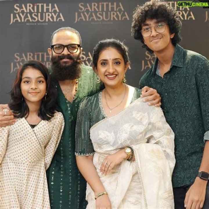 Saritha Jayasurya Wiki, Biography, Age, Family, Husband, Images News Bugz