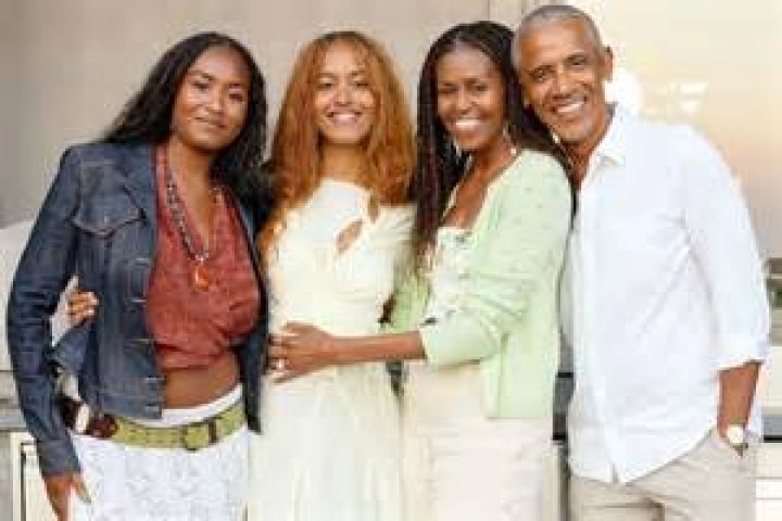 Sasha Obama Net Worth 2022 How Much Will She Inherit From Her Dad