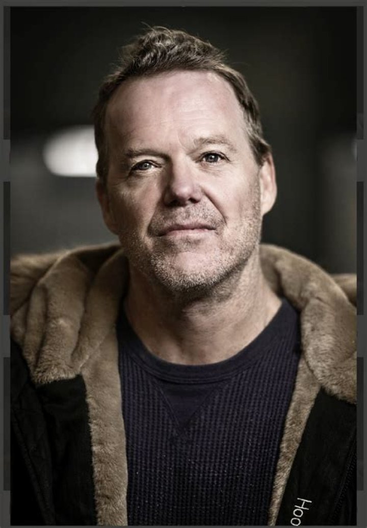 Scott William Winters- Biography, Net Worth, Wife, Age