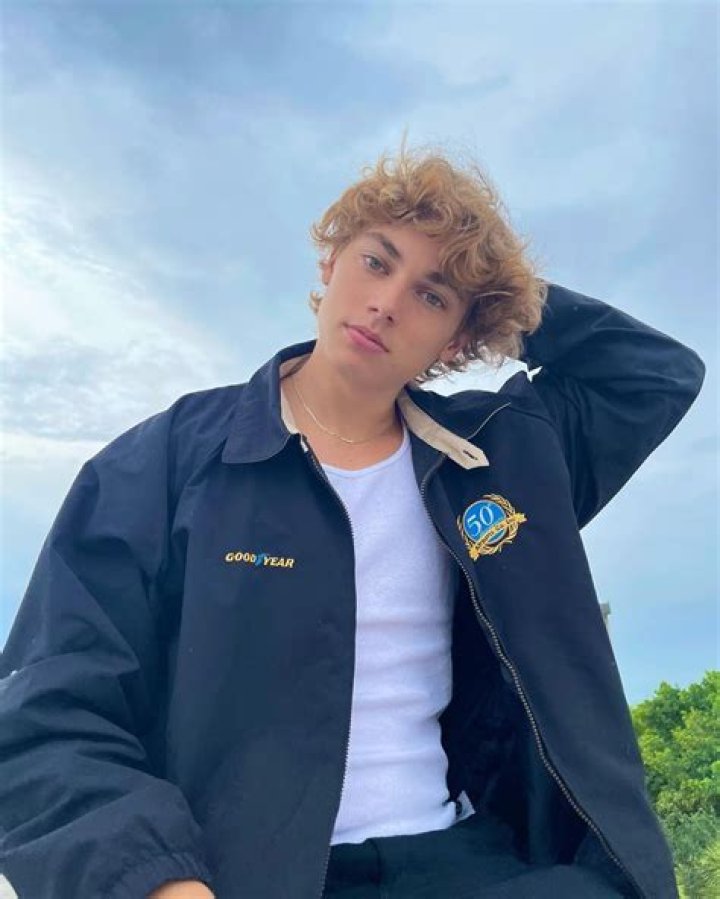 Sebastien Andrade Bio, Facts, Family Life of TikTok Star