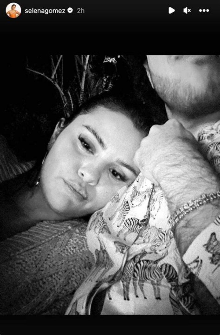 Selena Gomez Is Dating The Chainsmokers’ Drew Taggart Details Us Weekly