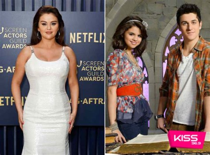 Selena Gomez returns to the VMAs red carpet in red…