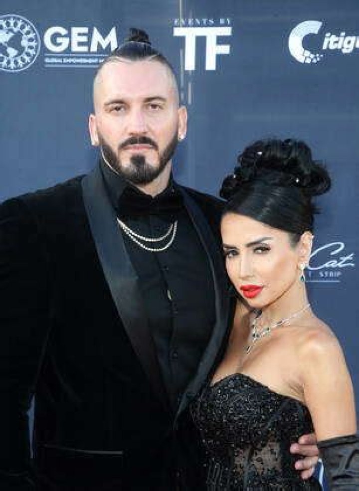 Shakur Sozahdah Husband Joshua Landon Smith and Family