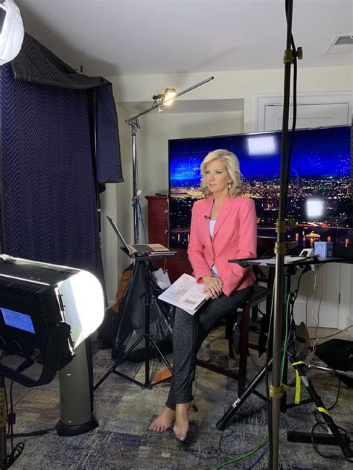 Shannon Bream Feet / Fox News Shannon Bream S Bio Age Height Salary Net