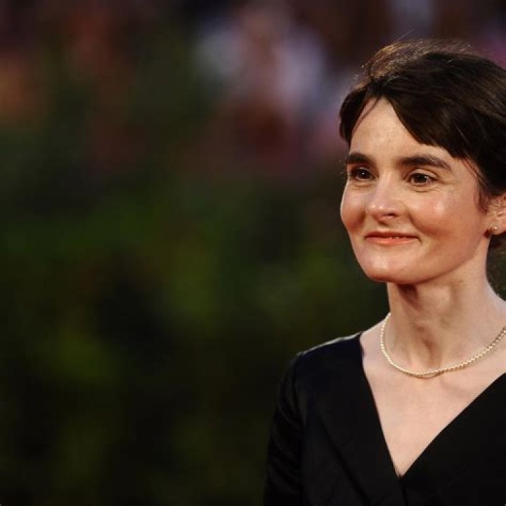 Shirley Henderson Height, Weight, Age, Affairs, Wiki & Facts Stars Fact
