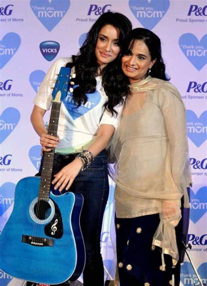 Shraddha Kapoor with mother Shivangi Kolhapure Photo