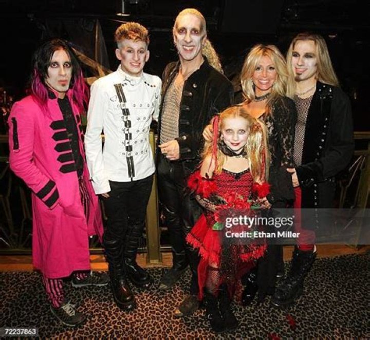Singer Dee Snider And His Wife Suzette Snider Age Difference And Net
