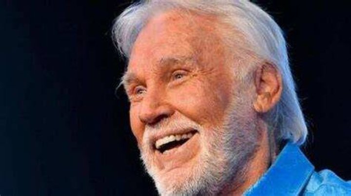 Singer Kenny Rogers dies aged 81 Entertainment Daily
