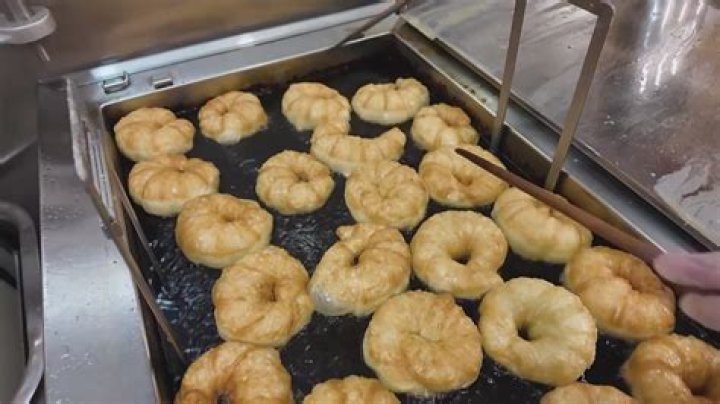 Skyexsummers Donut Video Goes Viral on Twitter and Reddit