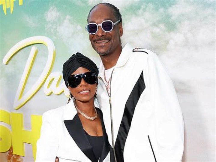 Snoop Dogg discover his wife Shante Broadus and his 4 children