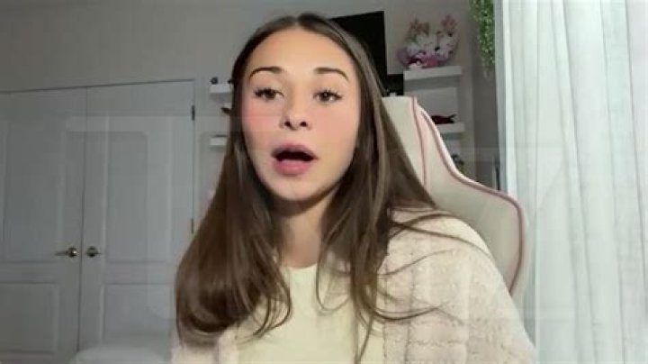 Sophia deso big ass riding big dick very lewd r/peestickgals